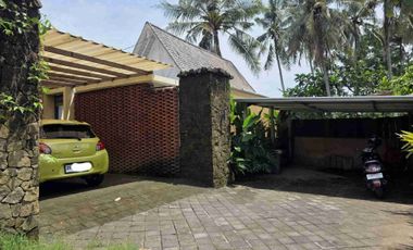Beautyful Villa with padi n sunset view for sale close to Purnama beach in sukawati Gianyar