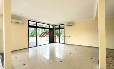 Rumah Siap Huni, Cocok Atau Usaha Dekat Kemang Raya, Jakarta Selatan