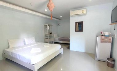 906268	RENT 
