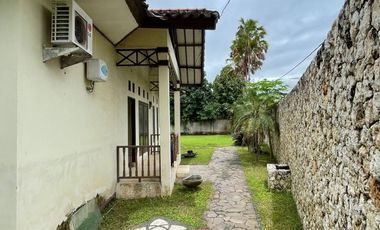 Villa dekat pantai di Montong Lombok Barat