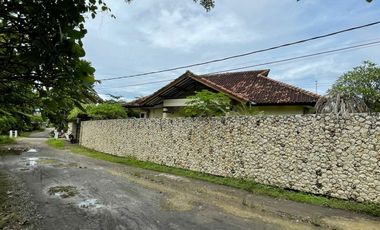 Villa dekat pantai di Montong Lombok Barat