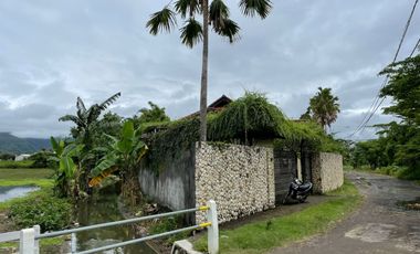 Villa dekat pantai di Montong Lombok Barat