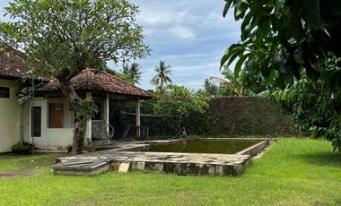 Villa dekat pantai di Montong Lombok Barat