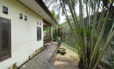 Villa dekat pantai di Montong Lombok Barat