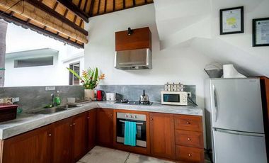 Luxurious 5-Bedroom Villa with Magnificent Pool in Seminyak