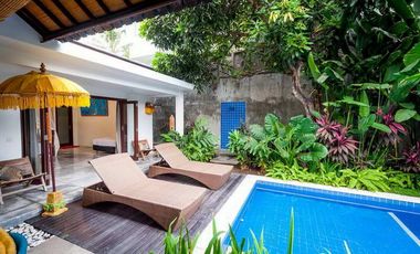 Luxurious 5-Bedroom Villa with Magnificent Pool in Seminyak