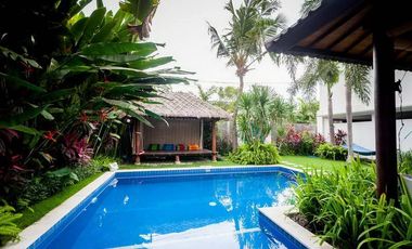 Luxurious 5-Bedroom Villa with Magnificent Pool in Seminyak