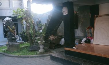 JUAL RUMAH 3 LANTAI MEWAH PENATIH