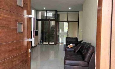 SEWA RUMAH FULL FURNISHED MINIMALIS ARCAMANIK (INA)