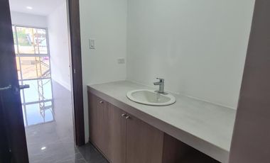 Venta de Casa de Lujo, Sector Las Cumbres, Guayaquil, Ecuador