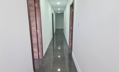 Venta de Casa de Lujo, Sector Las Cumbres, Guayaquil, Ecuador