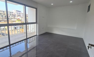 Venta de Casa de Lujo, Sector Las Cumbres, Guayaquil, Ecuador