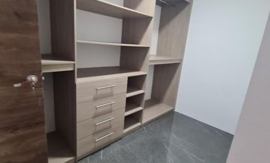 Venta de Casa de Lujo, Sector Las Cumbres, Guayaquil, Ecuador
