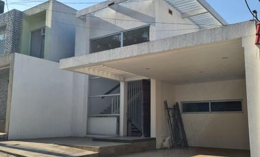 Venta de Casa de Lujo, Sector Las Cumbres, Guayaquil, Ecuador