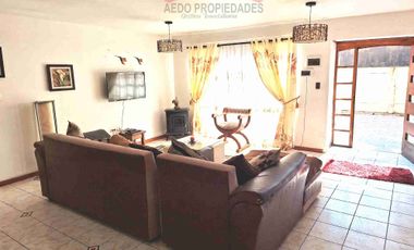 Se Arrienda Amplia Casa Full Amoblada, ideal para Empresas o Uso Corporativo, Villa San Luis, comuna de Quillota