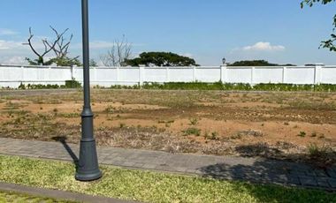 Venta de Terreno Esquinero, Sector Aires Norte, Samborondón, Ecuador