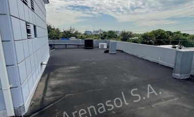 Venta de Edificio Comercial, Sector Kennedy Norte, Guayaquil, Ecuador