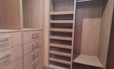 Venta de Departamento de 2 Dormitorios, Sector Tenis Plaza Samborondón, Ecuador