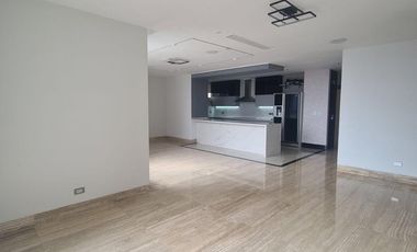 Venta de Departamento de 2 Dormitorios, Sector Tenis Plaza Samborondón, Ecuador