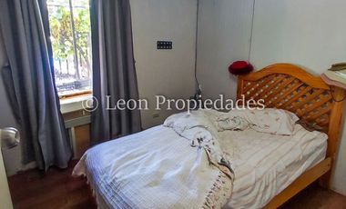 Leon Propiedades vende casa en Curacaví centro.