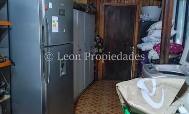 Leon Propiedades vende casa en Curacaví centro.