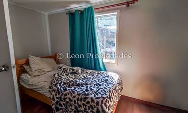 Leon Propiedades vende casa en Curacaví centro.