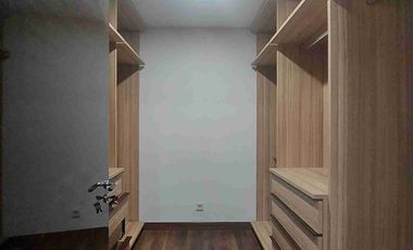 Apartment Exclusive Providen Park, 3 Bedroom, Fully Furnished, City View