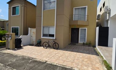 Renta de Casa de 3 dormitorios, Joya, Guayaquil, Ecuador