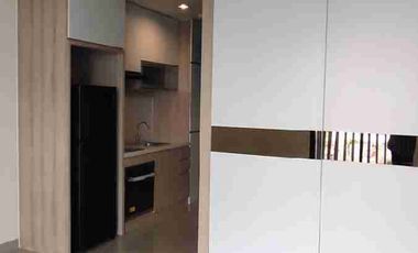 Disewa Apartemen Type Studio semi Furnish Free IPL@Cleon Park Jakarta Garden City