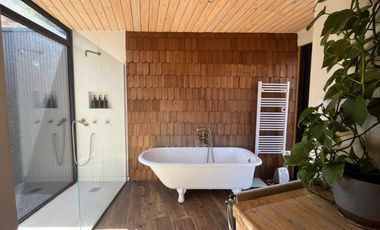 Se vende casa exclusiva casa en Condominio Hacienda Zapallar, 3 piezas 3 baños, Curicó