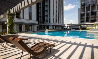 𝑭𝒖𝒍𝒍𝒚 𝒇𝒖𝒓𝒏𝒊𝒔𝒉𝒆𝒅 1-𝒃𝒆𝒅𝒓𝒐𝒐𝒎 𝒖𝒏𝒊𝒕 𝒊𝒏 𝒕𝒉𝒆 𝑾𝒆𝒔𝒕 𝑻𝒐𝒘𝒆𝒓,  𝒇𝒆𝒂𝒕𝒖𝒓𝒊𝒏𝒈 𝒂𝒄𝒄𝒆𝒔𝒔 𝒕𝒐 𝒓𝒆𝒔𝒐𝒓𝒕-𝒔𝒕𝒚𝒍𝒆