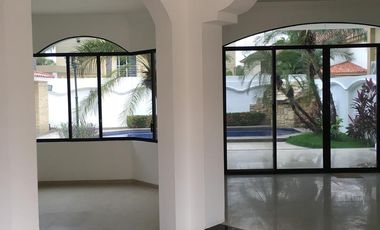 Renta de Casa de 4 dormitorios, Sector Samborondón, Ecuador