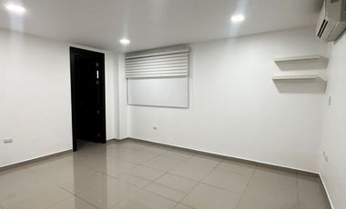 Renta de Departamento de 3 dormitorios, Sector Samborondón Primeros Kilómetros, Ecuador