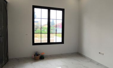 RUMAH CLUSTER 1MAN DI JAKARTA TIMUR STRATEGIS BEBAS BANJIR SHM DKT TOL