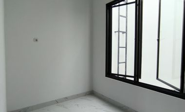 RUMAH CLUSTER 1MAN DI JAKARTA TIMUR STRATEGIS BEBAS BANJIR SHM DKT TOL