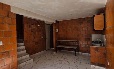 SE ARRIENDA CASA UNIFAMILIAR EN EL BARRIO VILLA ARGELIA