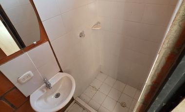 SE ARRIENDA CASA UNIFAMILIAR EN EL BARRIO VILLA ARGELIA