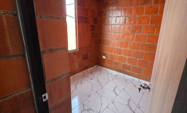 SE ARRIENDA CASA UNIFAMILIAR EN EL BARRIO VILLA ARGELIA