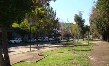 Parque Bustamante, A Pasos De Metro Baquedano