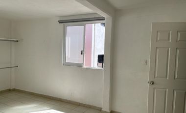 Rento loft para pareja en planta baja. Cerca de Lago de Guadalupe.