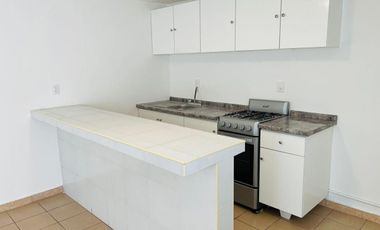 Rento loft para pareja en planta baja. Cerca de Lago de Guadalupe.