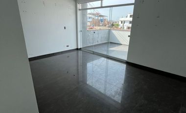 Venta Casa En Urb Los Cedros De Villa Chorrillos 192 Mt / 3 Pisos