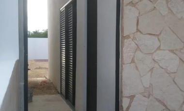 Casa en Venta Privada Praderas del Mayab Modelo Trébol Plus, Conkal.
