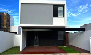 Casa en venta, 3 recámaras, piscina, garage techado, mod. Bambú