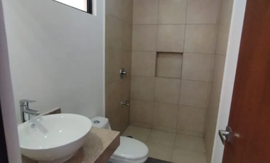 Casa en venta, 3 recámaras, piscina, garage techado, mod. Bambú