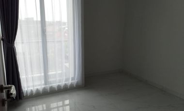 Y. DIJUAL RUMAH 2 LANTAI DI BATUNUNGGAL BANDUNG SOEKARNO HATTA