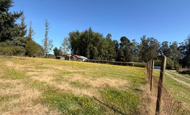 Se Vende Sitio Urbano de 3.204 m² frente a Rio Valdivia, sector Torobayo, Valdivia.