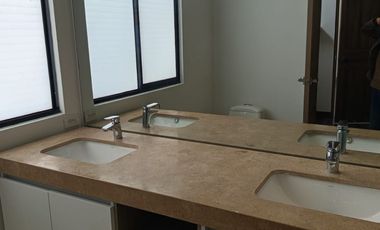 ¡Vive la tranquilidad que mereces en esta hermosa casa en Cajicá!!