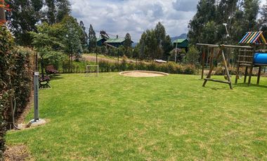 ¡Vive la tranquilidad que mereces en esta hermosa casa en Cajicá!!