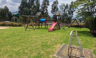 ¡Vive la tranquilidad que mereces en esta hermosa casa en Cajicá!!